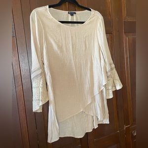 New Directions, Flowy Cream Top with Lacey Sleeves, Size Large